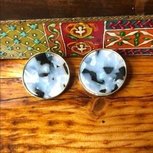 Beautiful black white tortoiseshell resin earrings
